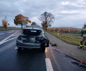 Pijana sprawczyni kolizji odjechała dymiącym się samochodem
