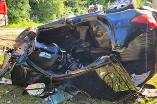 Makabryczny wypadek pod Chrzanowem. Osobówka zderzyła się z tirem. Zginęła 25-letnia kobieta