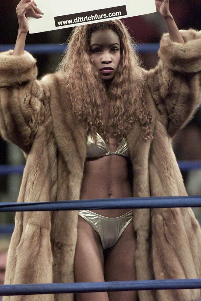 Tak wyglądały ring girls, które 25 lat temu pracowały na gali Gołota - Tyson