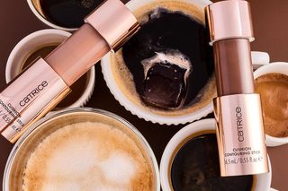 Jesienny makijaż w stylu espresso: ciepło i elegancja na chłodniejsze dni