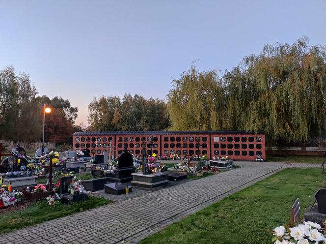 Zbrodnia w Tarnowie. Pogrzeb Katarzyny i jej córeczek na cmentarzu w Klikowej