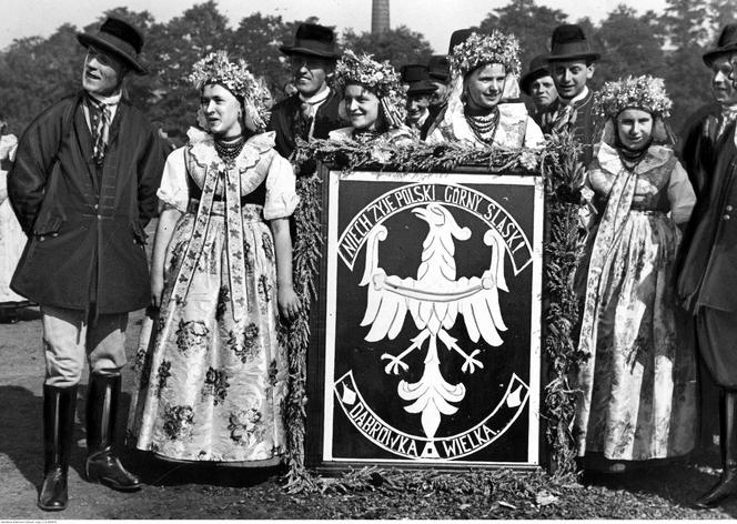 Dożynki śląskie w Katowicach. Tak obchodziło się dożynki blisko 100 lat temu. Unikalne zdjęcia 