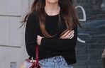 Dakota Johnson to jedna z najlepiej ubranych gwiazd. W czym tkwi sekret jej stylu? 