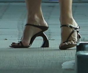 Małgorzata Kożuchowska jeździ autem za pół miliona w obcasach