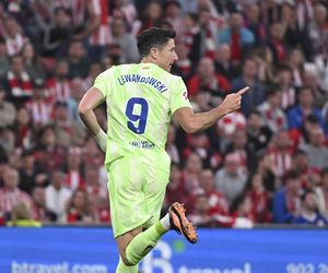 Stało się, historia dzieje się na naszych oczach. Lewandowski wreszcie walnął „setkę”, a potem poszedł dalej!