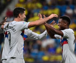 Robert Lewandowski znowu strzela gola. Barcelona na prowadzeniu w Alaves