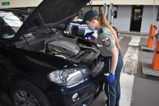 Chcesz założyć mundur? Jest 18 wolnych etatów w podkarpackiej KAS!