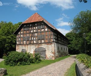 Ten pałac ma ponad 400 lat! Wyjątkowe miejsce na mapie woj. warmińsko-mazurskim