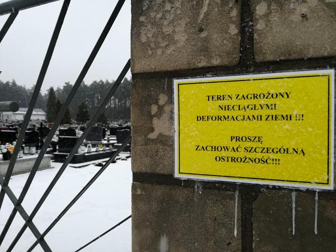 Trzebinia. W ciągu ostatniego półtora roku powstało tu około 25 zapadlisk. To oficjalne dane, bo mieszkańcy mówią nawet o dwukrotnej liczbie