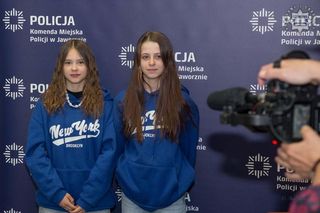 Kierowca wlókł 78-latkę za autobusem. Tylko dwie dziewczynki zareagowały. Maja i Amelia to bohaterki