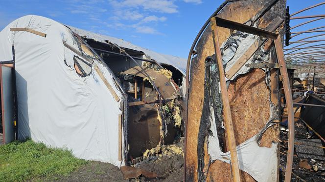 Gigantyczny pożar w Czaczu! Spłonęły magazyny antyków [ZDJĘCIA]