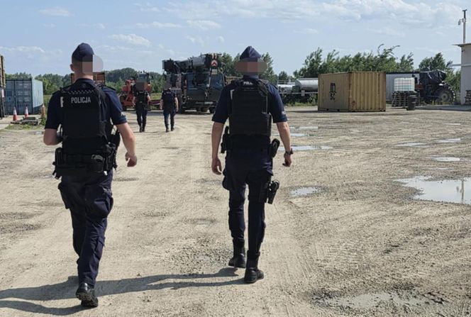 Broń i amunicja znaleziona 25 km od granicy z Ukrainą. MSWiA odpowiada. "Potwierdzam informację"