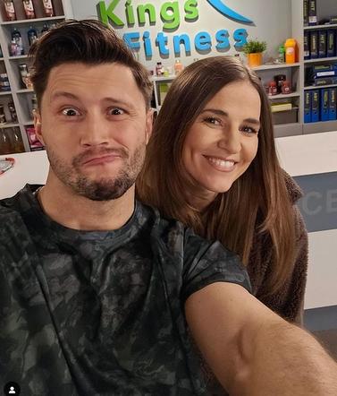 Pierwsza miłość. Marta (Honorata Witańska), Adrian (Piotr Mróz)