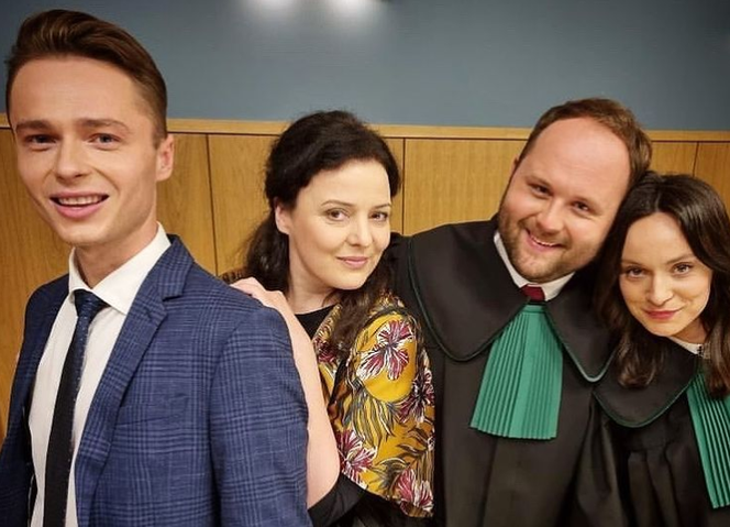 Barwy szczęścia po wakacjach 2021. Józek (Patryk Pniewski), Urszula (Bożena Stachura), Klemens (Sebastian Perdek), Natalia (Maria Dejmek)