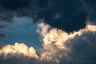 Ostrzeżenia meteorologiczne dla Kujawsko-Pomorskiego! Będzie grzmiało