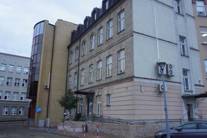 Zabytkowa fasada z XX wieku zachwyca białostoczan. Dzisiaj mieści się tam słynna instytucja