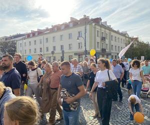 13. Marsz dla Życia i Rodziny zgromadził tłumy na ulicach Białegostoku [ZDJĘCIA]