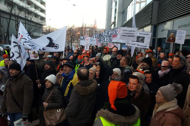 Protest przeciwników PiS.