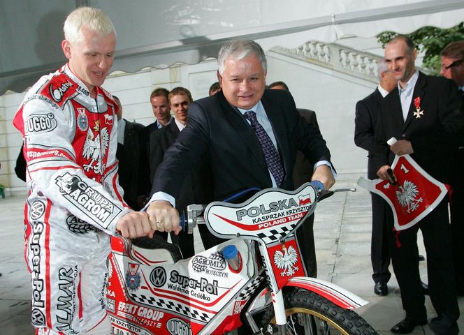 AI wybrała 5 najlepszych polityków w Polsce ostatnich 30 lat!