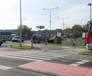 Kolizja na skrzyżowaniu Radomskiej i Hutniczej w Starachowicach