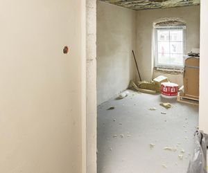 Powodzianie na ostatniej prostej remontu mieszkania. Marzą już tylko o jednym.
