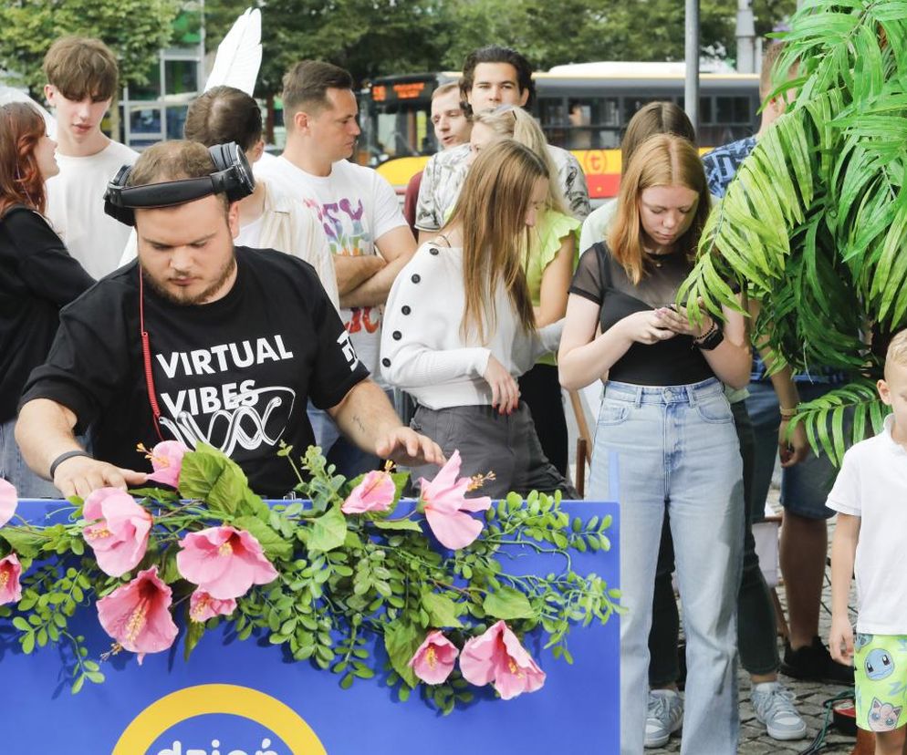 To niekwestionowany król DJ-ów! Kim jest Akun?