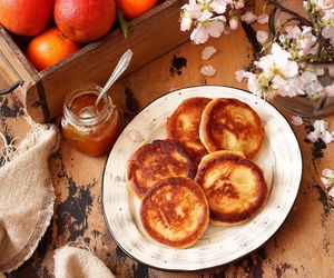 Pierwszy raz jadłam je w Stambule. Teraz tureckie placki drożdżowe smażę przynajmniej raz w tygodniu 