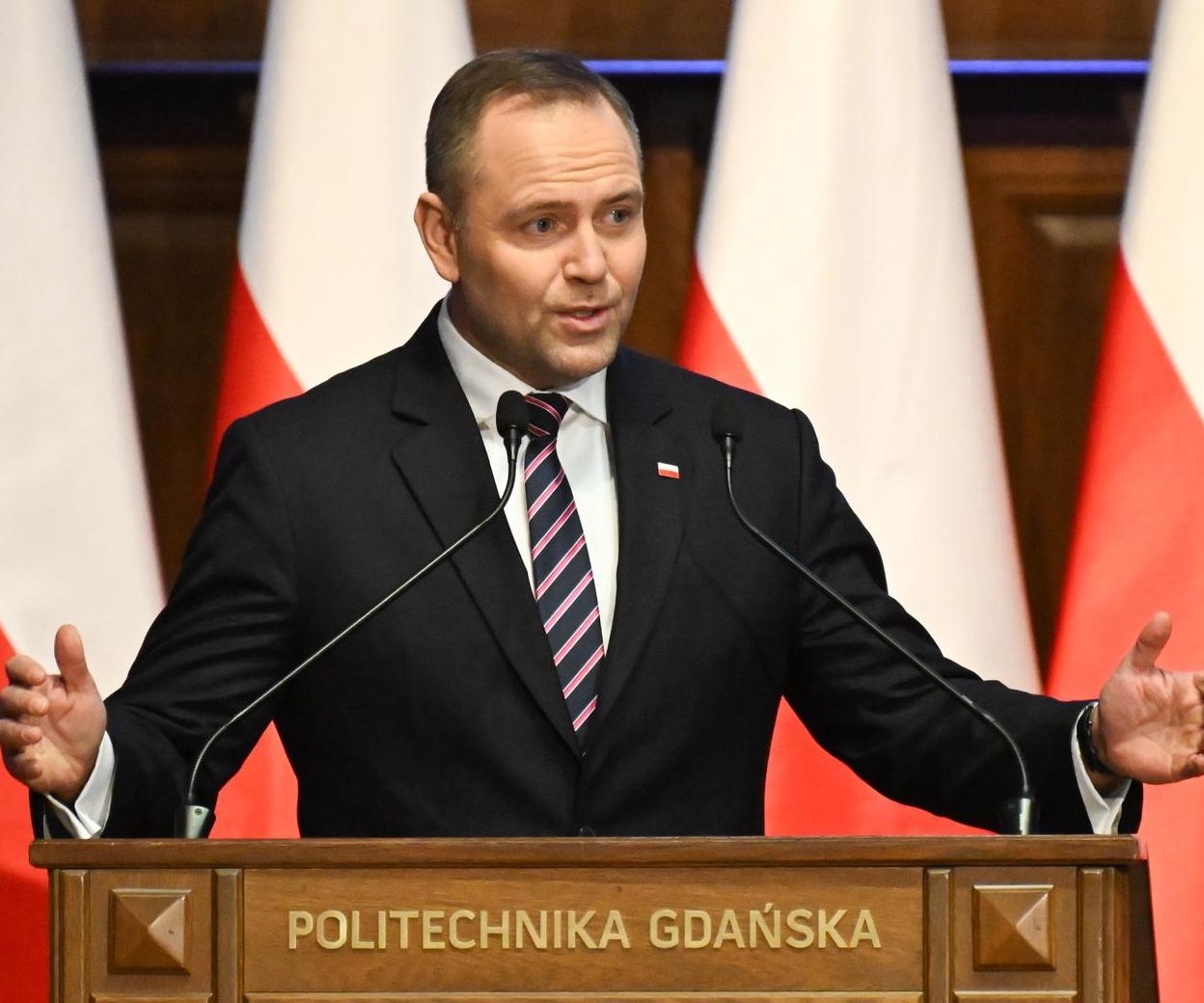 Nawrocki lepszy od Dudy? Prawie połowa Polaków nie ma wątpliwości