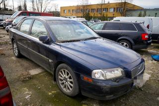 Te samochody ZDM zabrał z ulic. Teraz sprzedaje chętnym! 