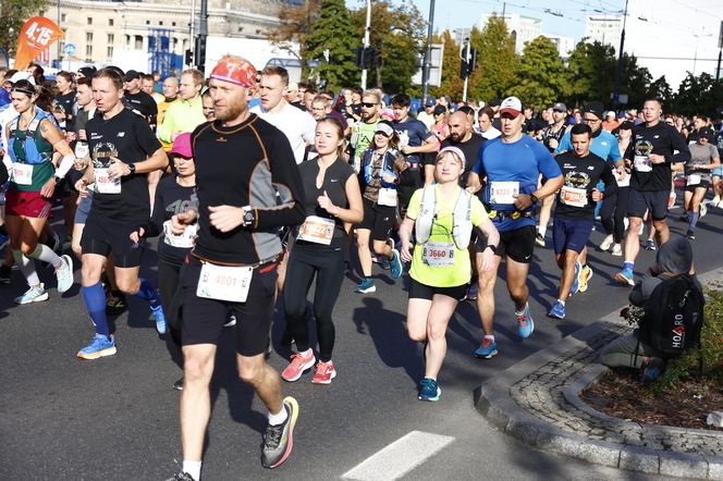 Uczestnicy 46. edycji Nationale-Nederlanden Maratonu Warszawskiego