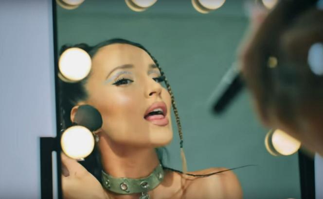 Marina odsłania kulisy swojego życia w teledysku