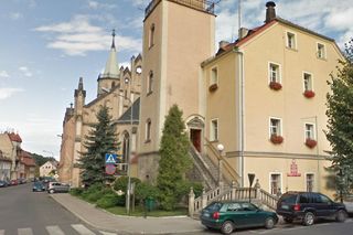 To miasto na Dolnym Śląsku ma najmniejszą powierzchnię. Leży w pobliżu wygasłych wulkanów 