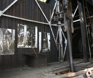 Muzeum Przemysłu Naftowego i Gazowniczego w Bóbrce. Odwiedź wyjątkowe miejsce na mapie Polski