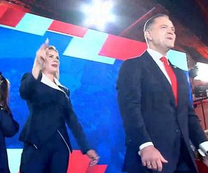 Karol Nawrocki z rodziną. Jego córka skradła show na wieczorze wyborczym