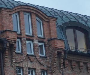 Zabytkowa fasada z XX wieku zachwyca białostoczan. Dzisiaj mieści się tam słynna instytucja