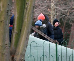 Całuśny mąż Kaczyńskiej nie dał jej wytchnienia pod jemiołą 