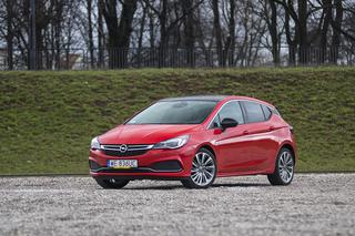 TEST, OPINIA - Opel Astra 1.6 Turbo 200 KM MT6 Elite: dobre auto na radiowóz