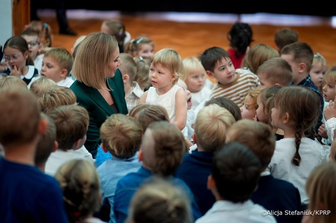 Marta Nawrocka czyta "Misia Uszatka"