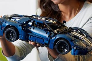 LEGO Technic 2022 Ford GT — 42154