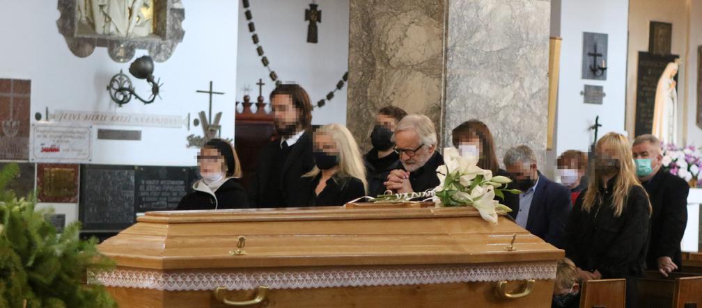 Pogrzeb matki Andrzeja Seweryna