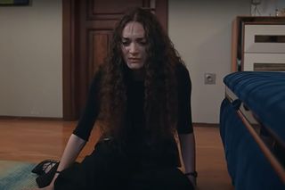 Dziedzictwo. Nana wymyśli porwanie! Chce, żeby Yaman cierpiał... Streszczenie 574. odcinka Emanet (18.05.2025)