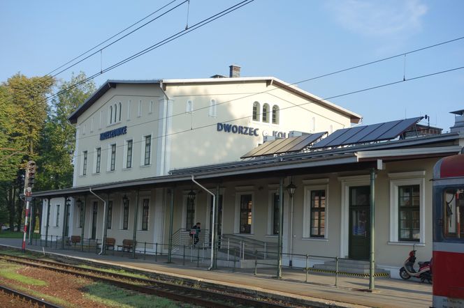 Dworzec kolejowy, Krzeszowice