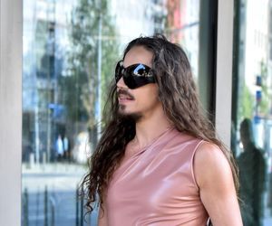 Półnagi Michał Szpak na wakacjach. Ten film sprowokował fanów