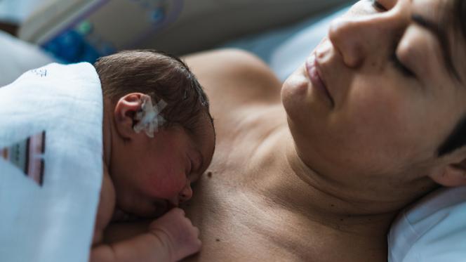Macierzyństwo bez lukru - zdjęcia kobiecego ciała po porodzie