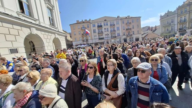 Walc Barbary z filmu „Noce i Dnie” wybrzmiał w sercu Kalisza