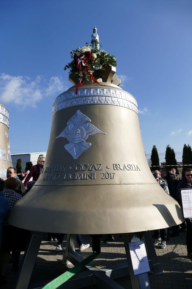 Vox Patris to największy dzwon świata. Można go oglądać w Rydułtowach