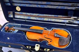 Jechała na koncert, ktoś ukradł jej skrzypce! Zuzanna odzyskała instrument