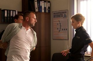 	M jak miłość odc. 1835. Bartek (Arkadiusz Smoleński), Natalka (Dominika Suchecka), Adam Karski (Patryk Szwichtenberg)