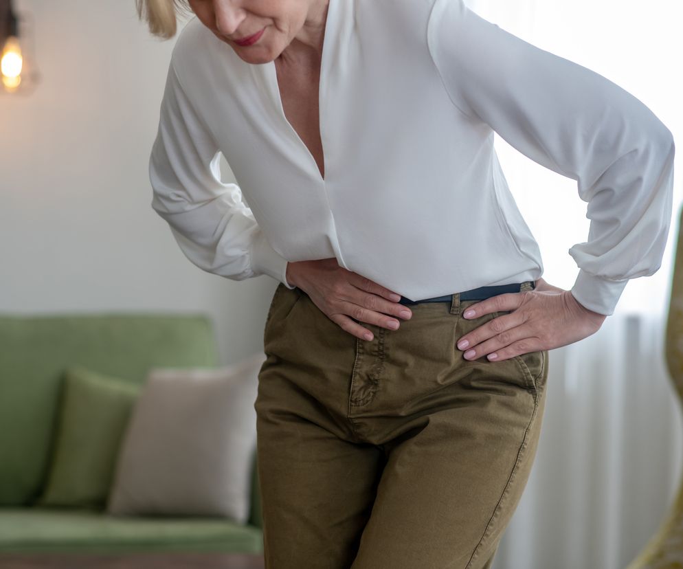 Ból w nadbrzuszu może zdradzać raka żołądka. Często pojawia się po posiłku