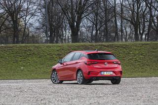 Opel Astra 1.6 Turbo 200 KM M6 Elite